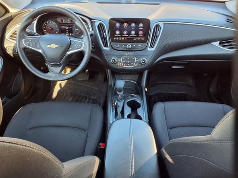 Used 2024 Chevrolet Malibu LT image 9