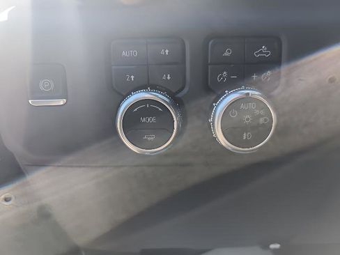 Used 2024 GMC Sierra 1500 Denali w/ Denali Reserve Package image 9