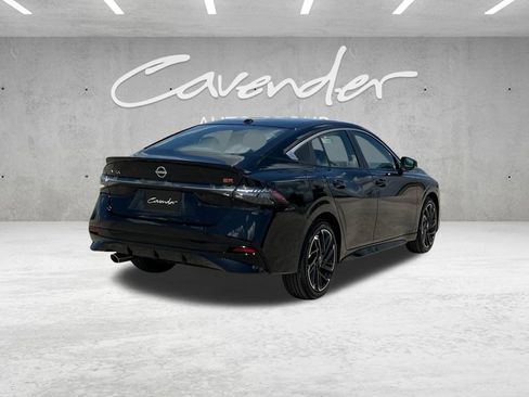 New 2026 Nissan Sentra SR w/ Floor Mat Package FWD image 17