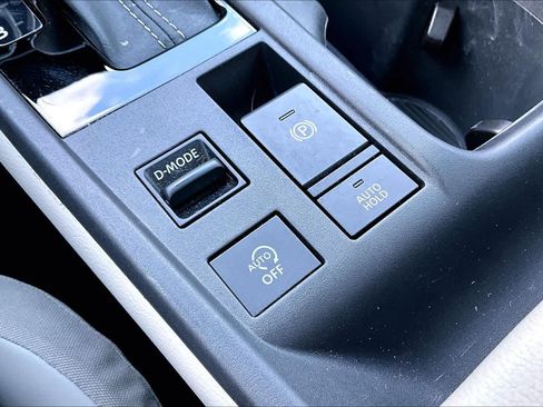 Certified 2026 Nissan Sentra SL w/ Floor Mat Package FWD image 34
