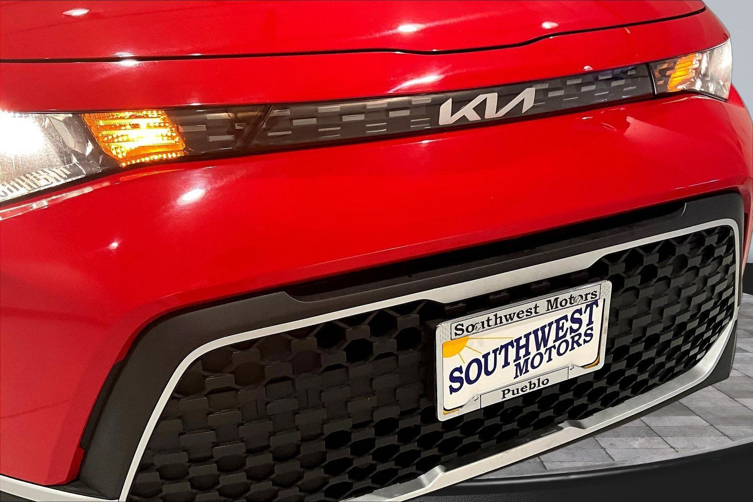 Used 2025 Kia Soul LX w/ LX Technology Package FWD image 32