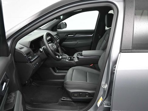 Used 2026 GMC Terrain AT4 w/ Convenience Package III AWD/4WD image 10