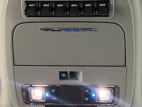 Used 2024 Ford F350 Lariat w/ Lariat Ultimate Package AWD/4WD image 37