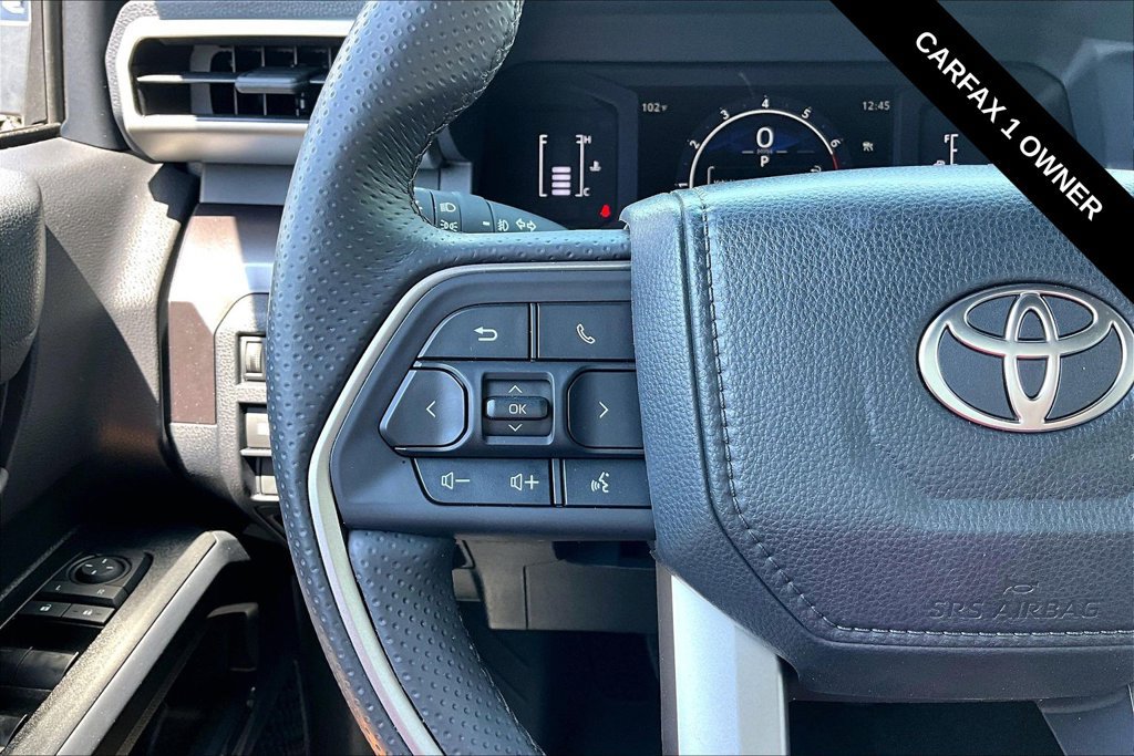 Used 2026 Toyota 4Runner SR5 AWD/4WD image 16
