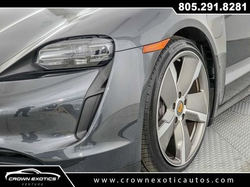 Used 2023 Porsche Taycan w/ Premium Package image 10
