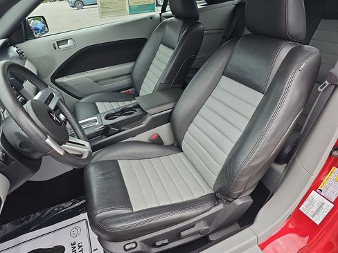 Used 2009 Ford Mustang GT RWD image 18