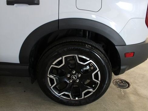 New 2026 Ford Bronco Sport Outer Banks w/ Outer Banks Tech Package+ AWD/4WD image 30