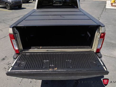 Used 2018 Ford F250 Lariat w/ Lariat Value Package AWD/4WD image 9