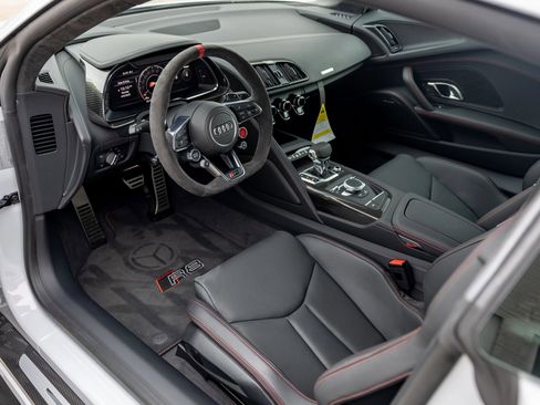 Used 2018 Audi R8 V10 plus AWD/4WD image 10