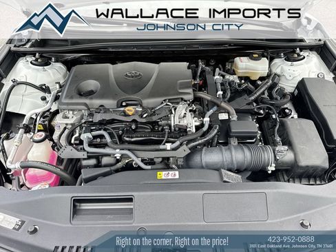 Used 2020 Toyota Camry XLE image 43