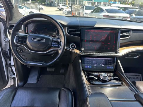 Used 2022 Jeep Grand Wagoneer Series II w/ Premium Group II AWD/4WD image 21