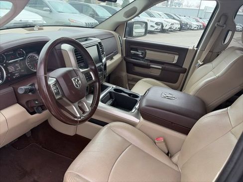 Used 2017 RAM 1500 Laramie w/ Convenience Group AWD/4WD image 16