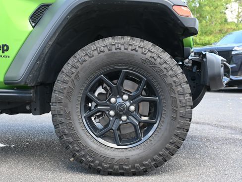 Used 2025 Jeep Wrangler Unlimited Sport AWD/4WD image 13