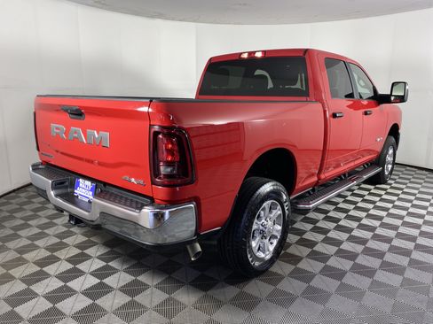 Used 2025 RAM 2500 Big Horn AWD/4WD image 3