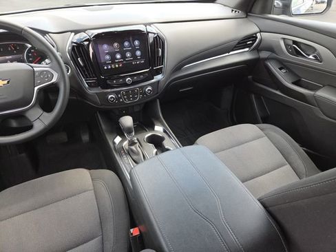 Certified 2023 Chevrolet Traverse LT FWD image 32
