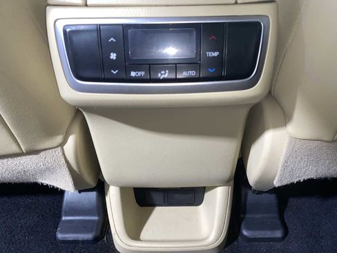 Used 2019 Toyota Highlander Plus image 25