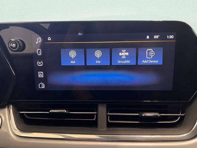 Used 2025 Chevrolet Trax LT w/ LT Convenience Package FWD image 18