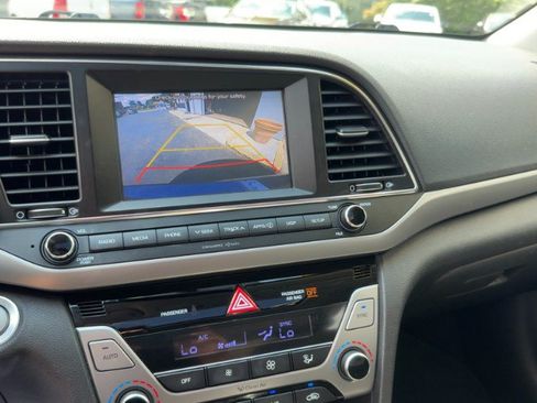 Used 2017 Hyundai Elantra Value Edition w/ Cargo Package FWD image 17