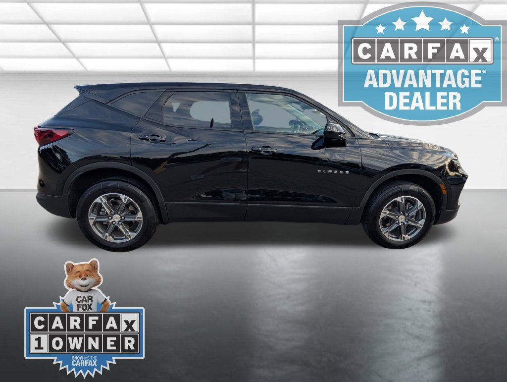 Used 2025 Chevrolet Blazer LT FWD image 27
