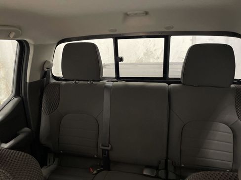 Used 2019 Nissan Frontier PRO-4X image 16