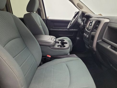 Used 2014 RAM 1500 Express RWD image 21