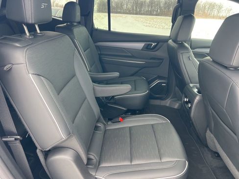 Used 2025 Buick Enclave Sport Touring image 34