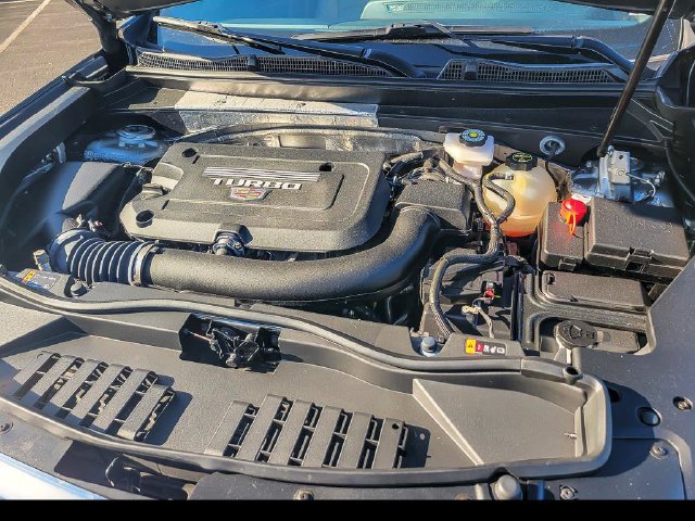 Certified 2025 Cadillac XT4 Premium Luxury FWD image 24
