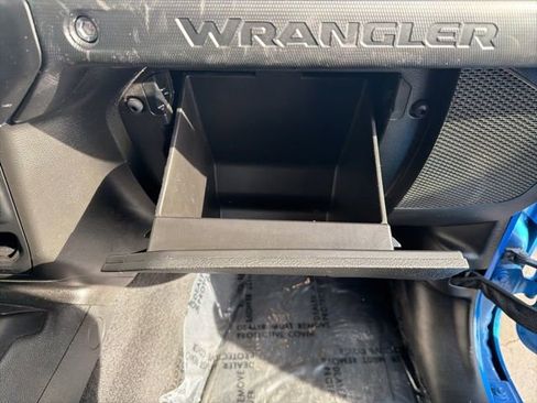 Used 2021 Jeep Wrangler Unlimited Sport image 48