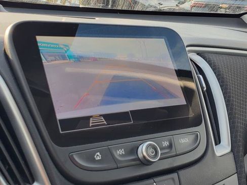 Used 2025 Chevrolet Malibu LT image 18