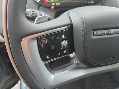 New 2025 Land Rover Range Rover SE image 18