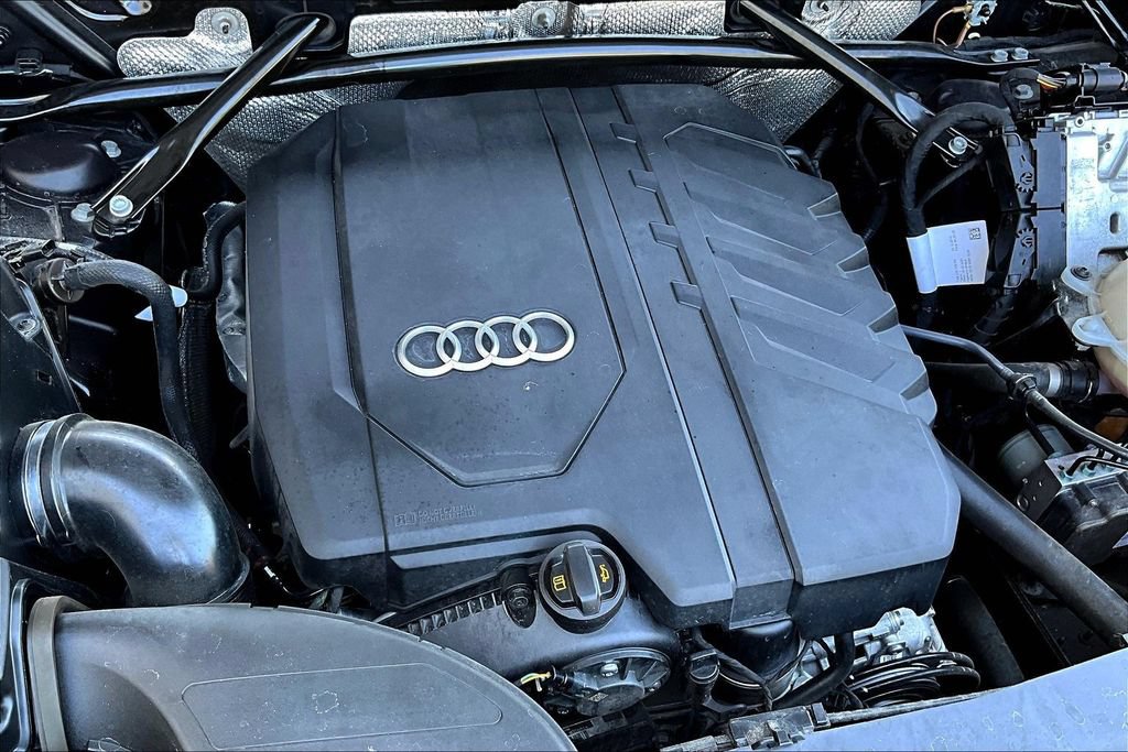 Used 2021 Audi Q5 2.0T Premium w/ Convenience Package AWD/4WD image 32