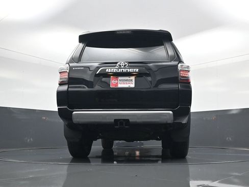 Used 2023 Toyota 4Runner TRD Off-Road Premium image 20
