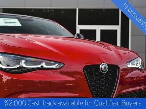 New 2025 Alfa Romeo Giulia AWD image 2