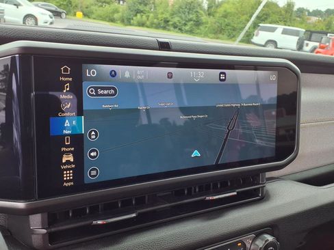 Used 2025 Jeep Gladiator Willys image 8