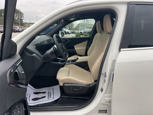 Used 2025 BMW X3 xDrive30i w/ Convenience Package image 21
