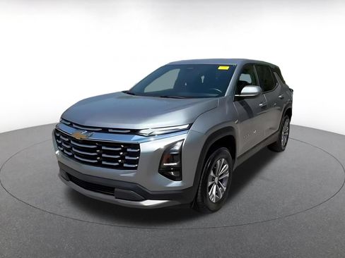 Used 2025 Chevrolet Equinox LT AWD/4WD image 7