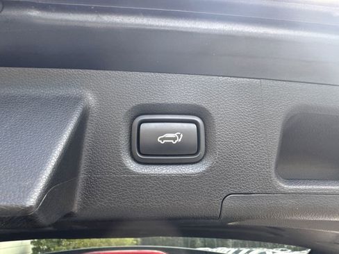 Used 2023 Hyundai Santa Fe Limited AWD/4WD image 19