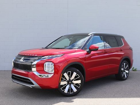 New 2025 Mitsubishi Outlander SEL image 26