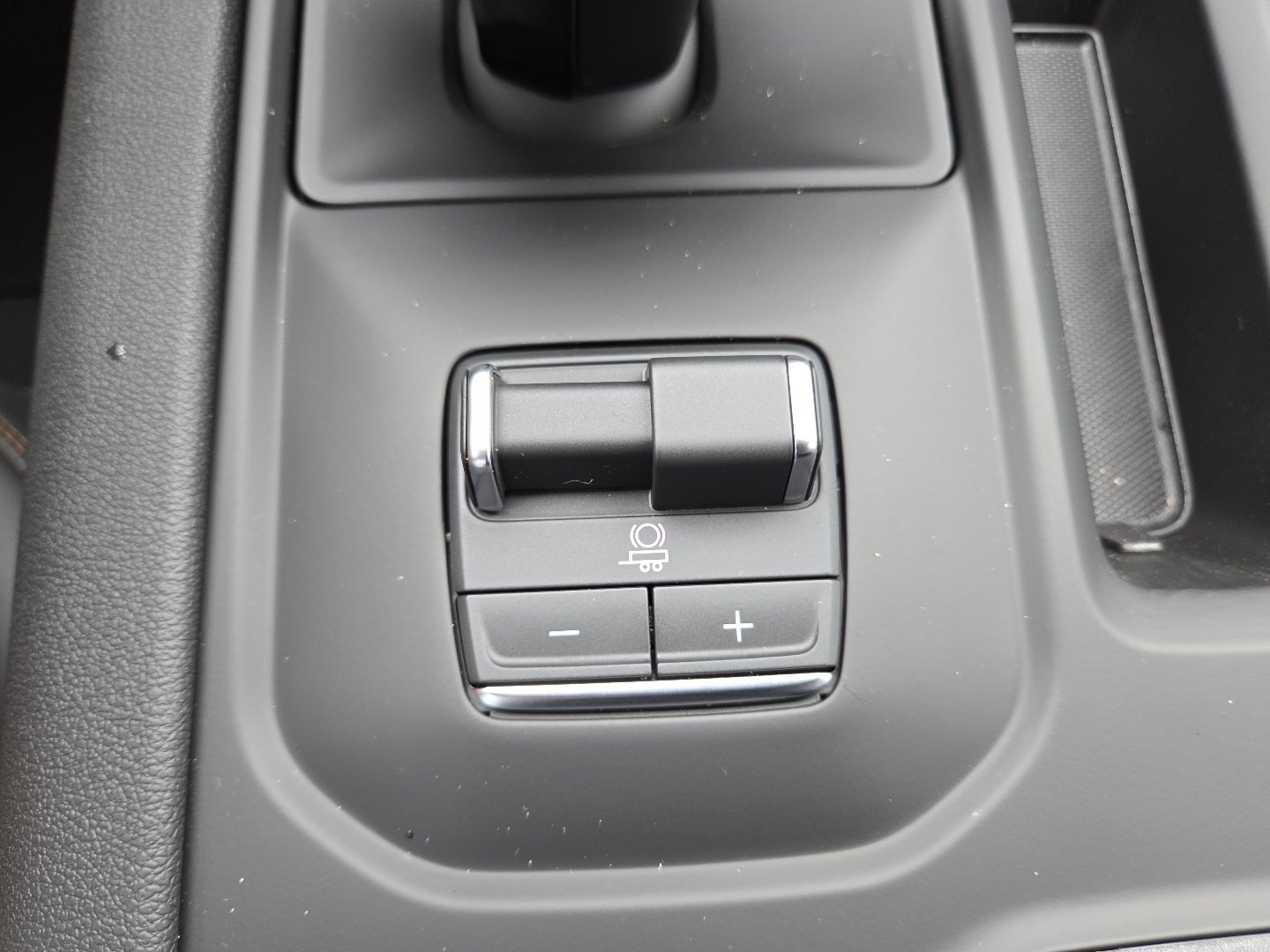 New 2026 GMC Sierra 1500 AT4 w/ Technology Package AWD/4WD image 8