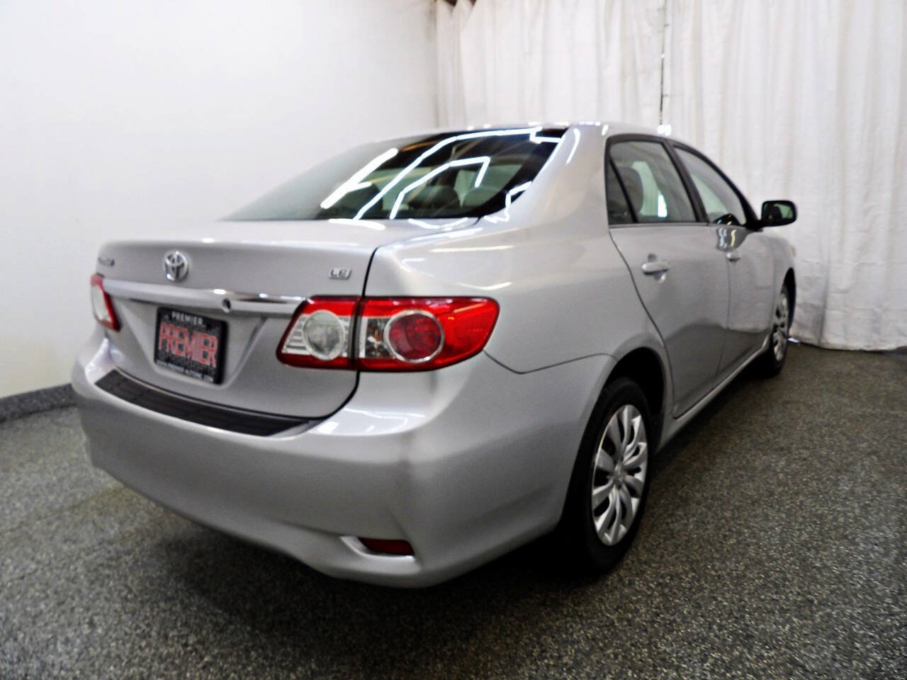 Used 2013 Toyota Corolla LE w/ Preferred Accessory Pkg #2 FWD image 34