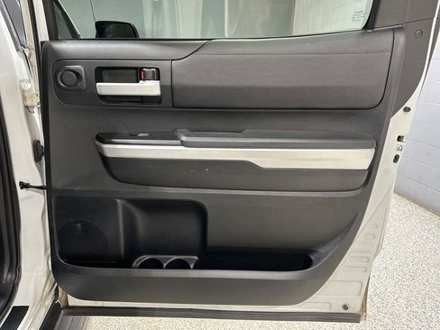 Used 2017 Toyota Tundra SR5 w/ TRD Off Road Package image 17