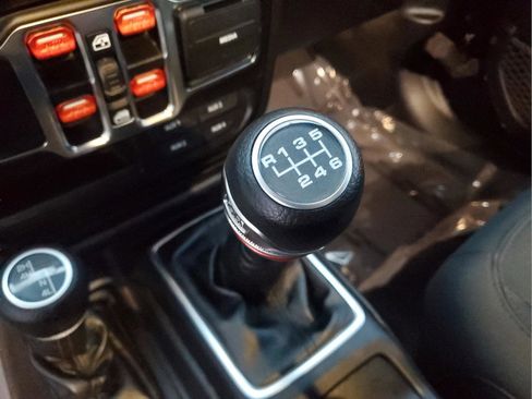 Used 2020 Jeep Gladiator Sport w/ Quick Order Package 23S image 24