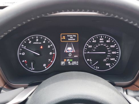 Used 2020 Subaru Outback Touring AWD/4WD image 11