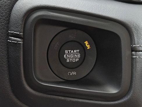 New 2025 Jeep Gladiator Rubicon image 10