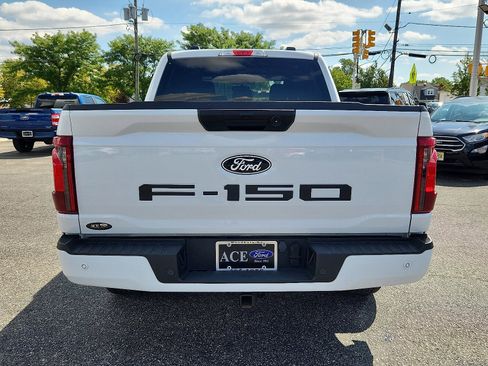 Certified 2024 Ford F150 XLT w/ XLT Black Appearance Package image 5