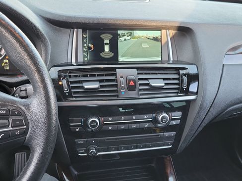 Used 2017 BMW X3 xDrive28i image 11