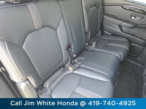 Certified 2024 Honda Pilot Touring image 24