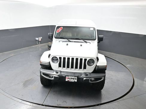 Used 2018 Jeep Wrangler Unlimited Sahara AWD/4WD image 40