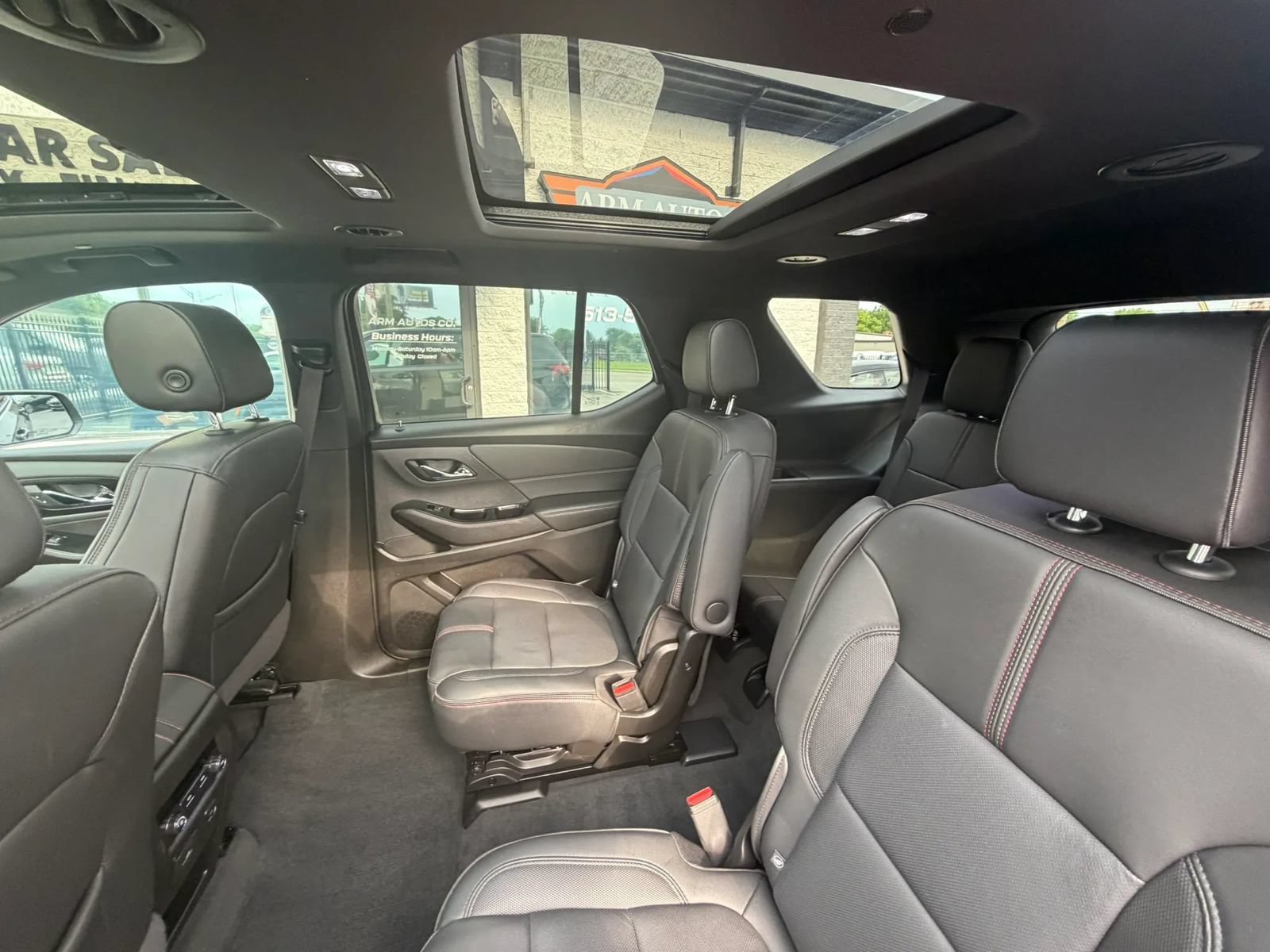 Used 2023 Chevrolet Traverse RS AWD/4WD image 21