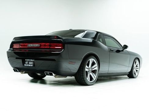 Used 2010 Dodge Challenger SRT8 w/ SRT Option Group II RWD image 13